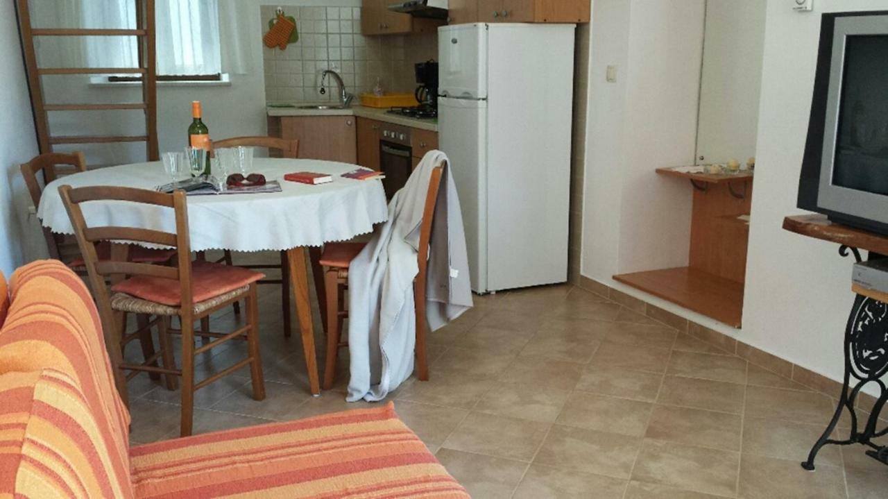 Apartment Vedran - Brsec Old Town Εξωτερικό φωτογραφία